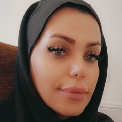 زیبا اکبری 